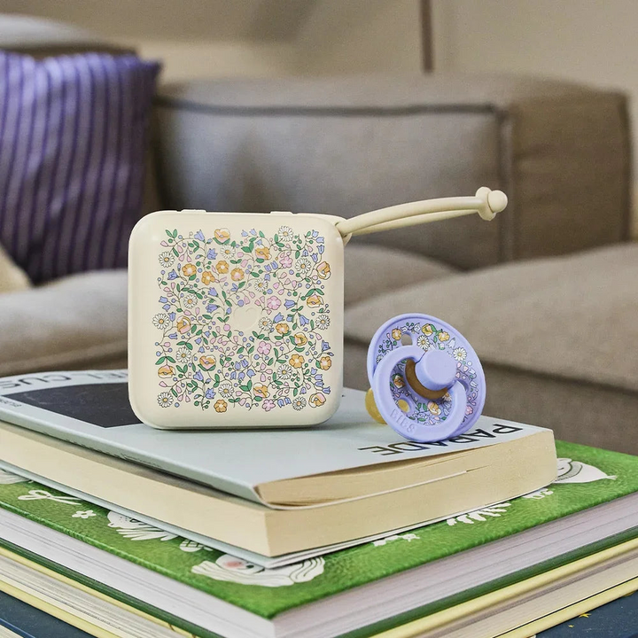 Bibs X Liberty Pacifier Box Chloe Meadow - Ivory