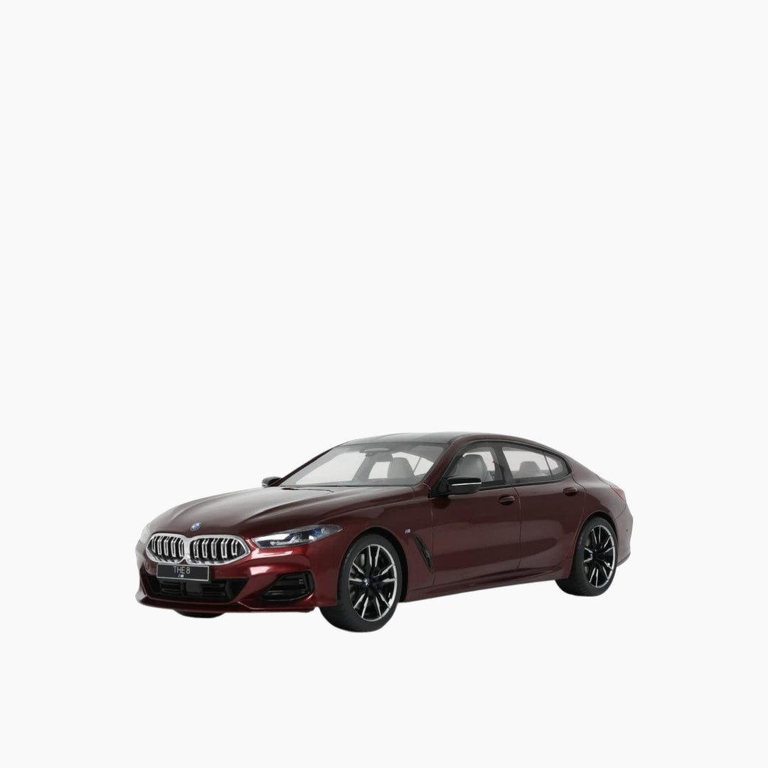 GT-Spirit 1:18 scale red BMW M850i model car