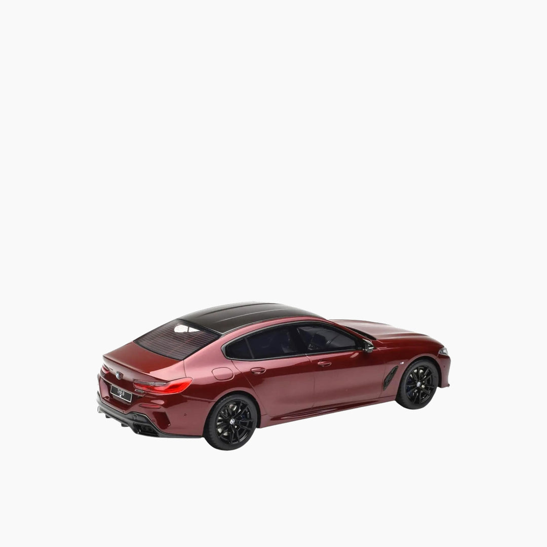 GT-Spirit 1:18 scale red BMW M850i model car