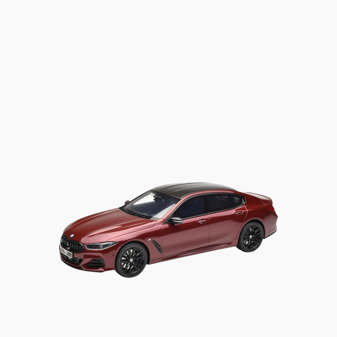 GT-Spirit 1:18 scale red BMW M850i model car