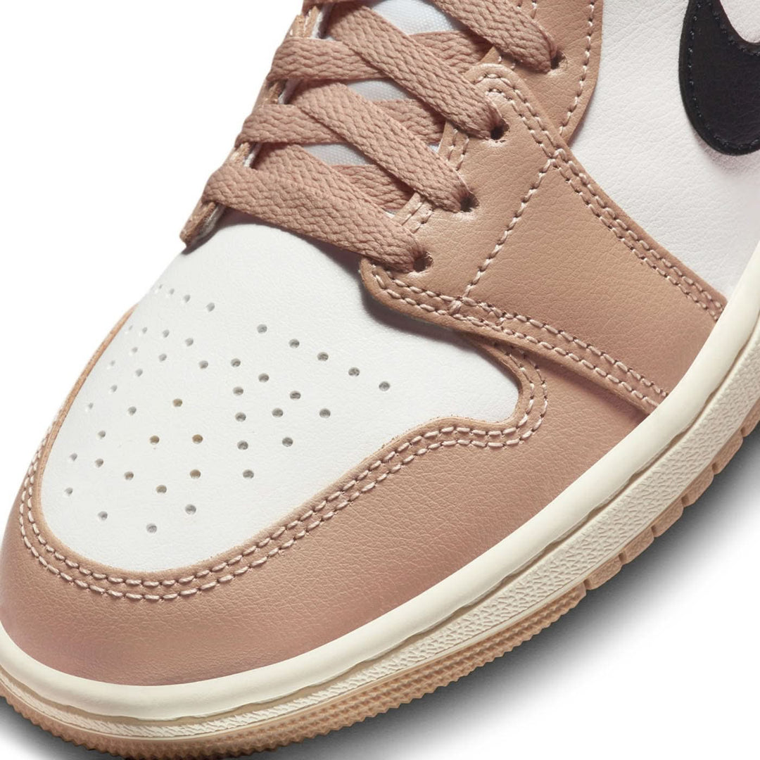 Air Jordan 1 Mid Sneakers