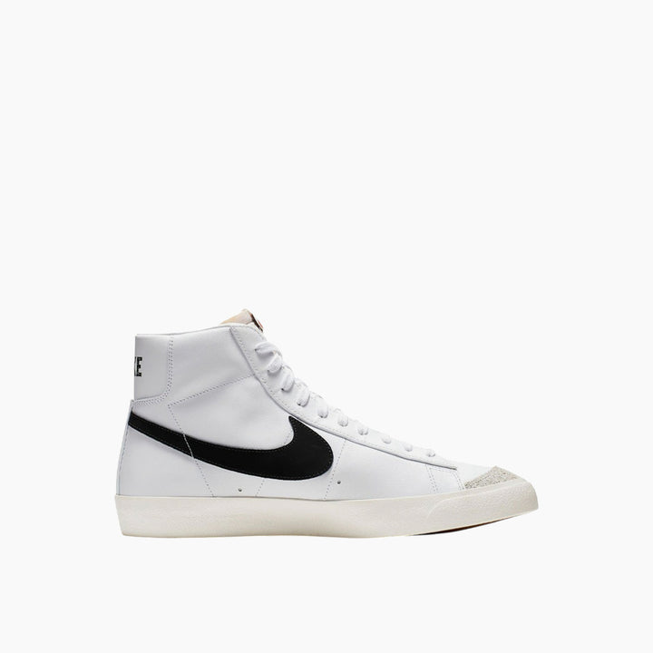 Nike Blazer Mid &