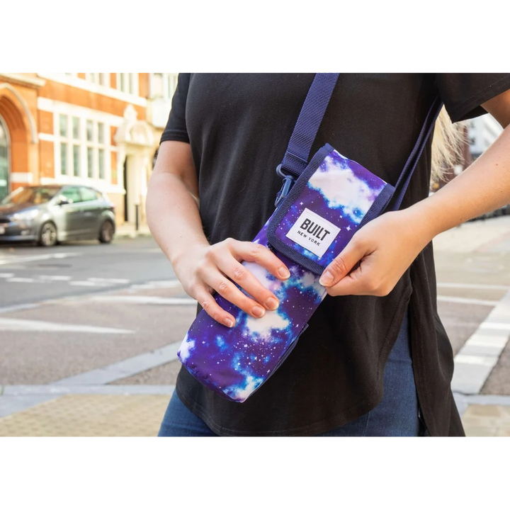 Built neoprene bottle bag with adjustable shoulder strap