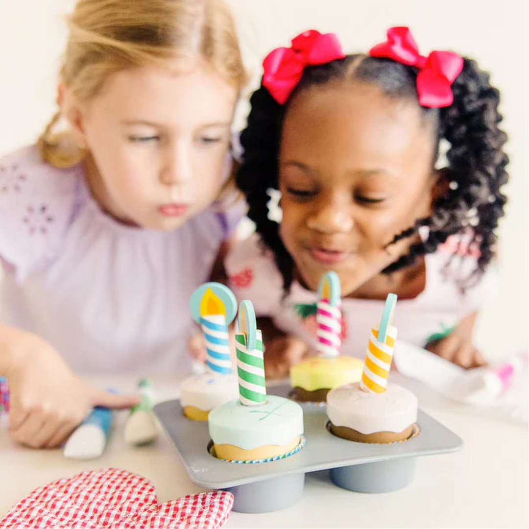 Melissa &amp; Doug Bake &amp; Decorate Cupcake Set