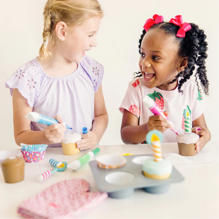 Melissa &amp; Doug Bake &amp; Decorate Cupcake Set