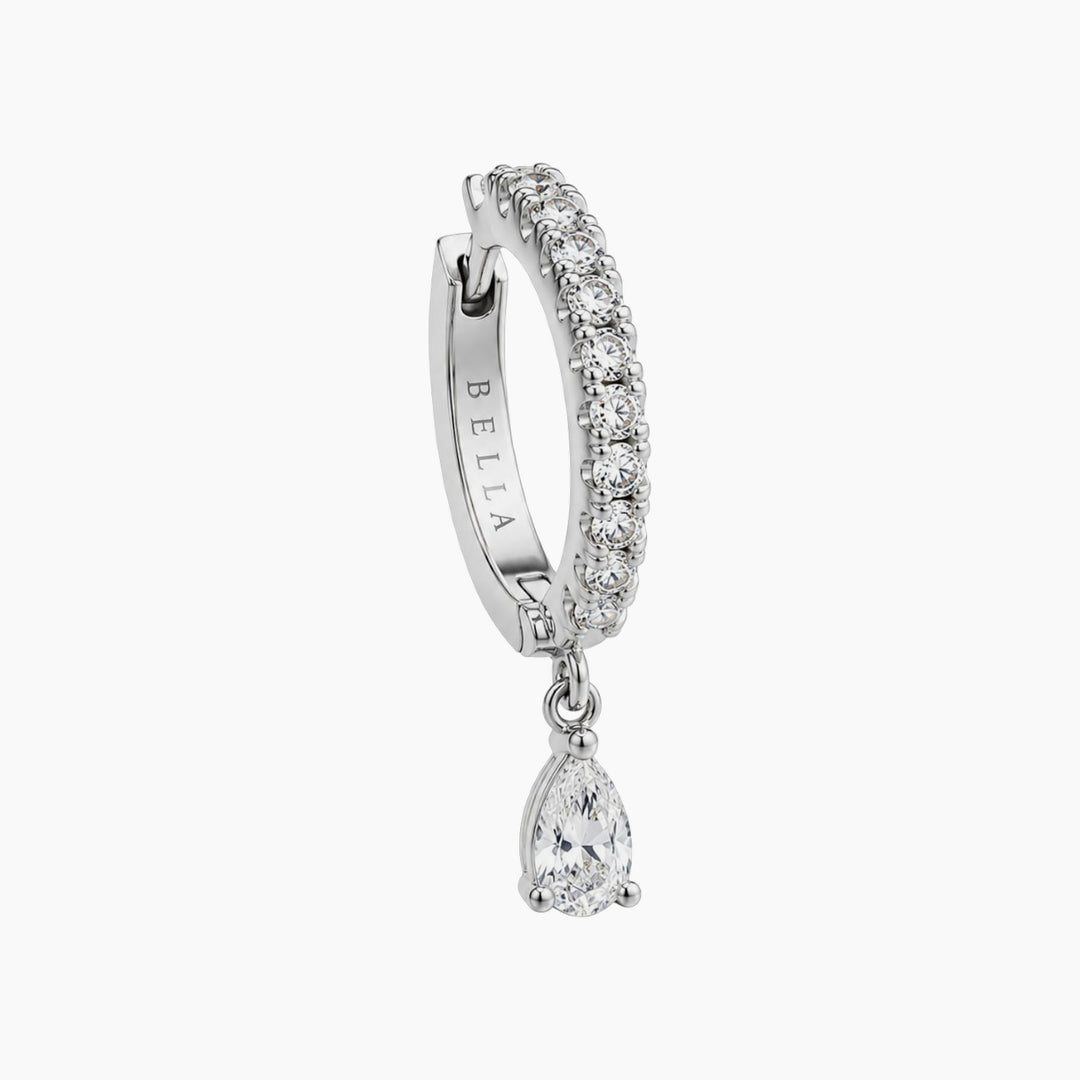 Set with Natural White Diamonds