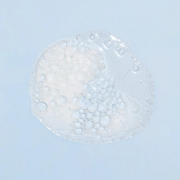 Biolane body and hair cleanser for baby bathing