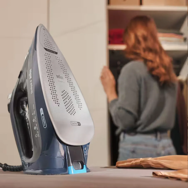 Braun Iron EloxalPlus 3200 W 330 ml Blue