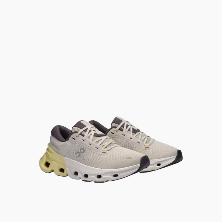 On Cloudflyer 5 Shoes - Pearl/Hay