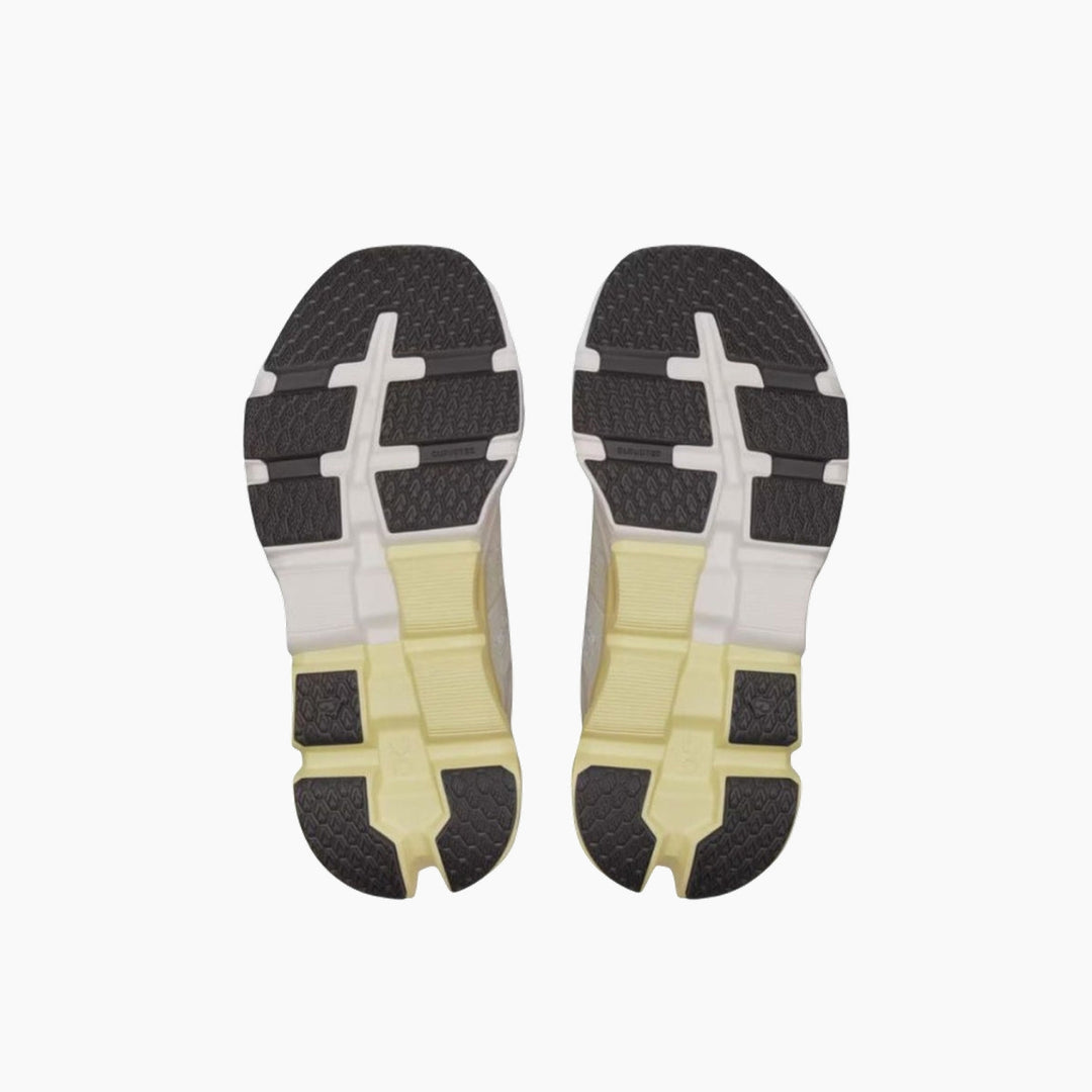 On Cloudflyer 5 Shoes - Pearl/Hay