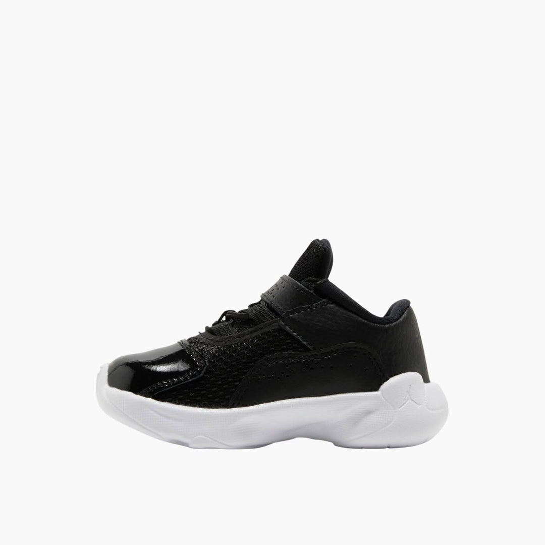 Air Jordan 11 CMFT Low Bred Shoes