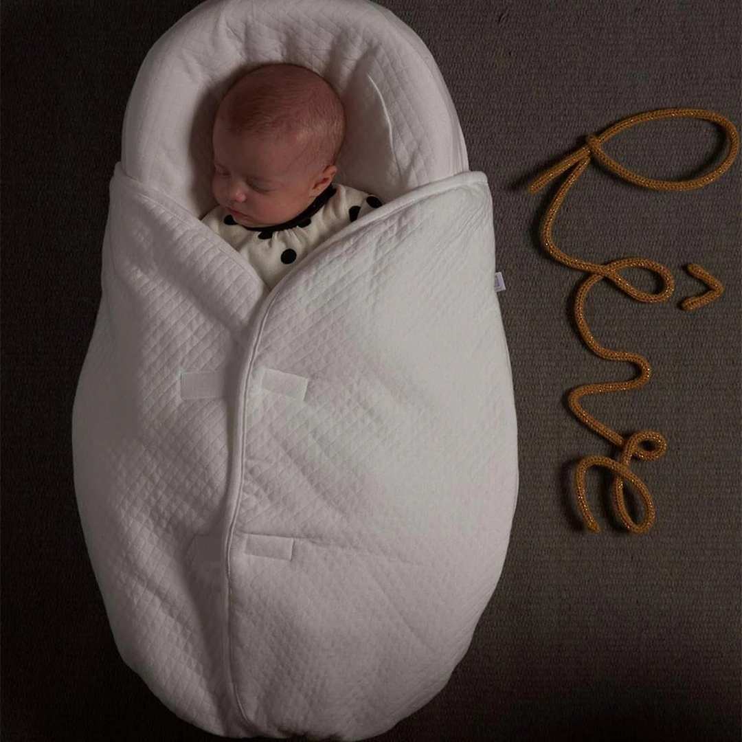 Red Castle Cacoonababy With Fitted Sheet White