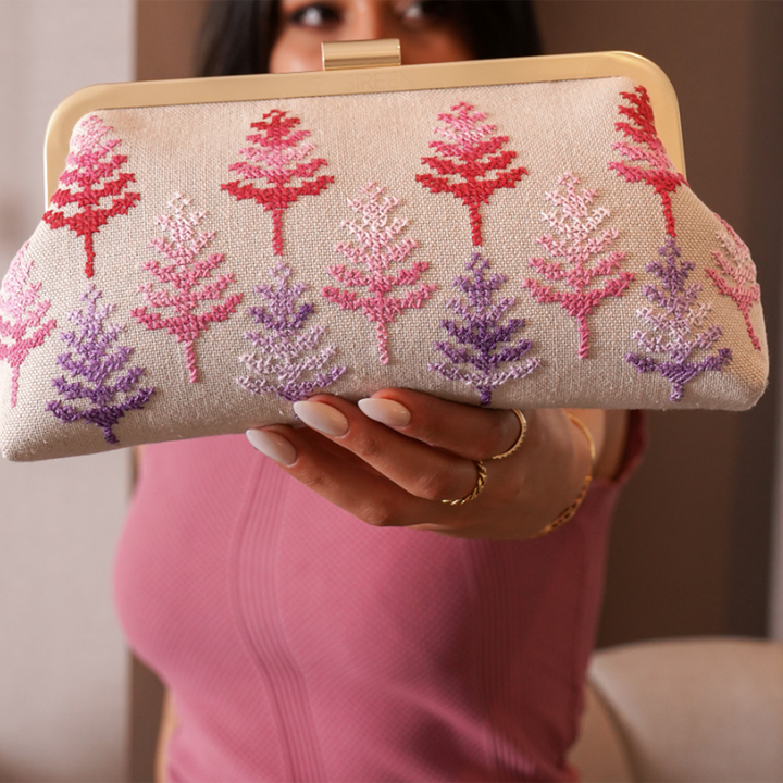 Cedar Clutch
