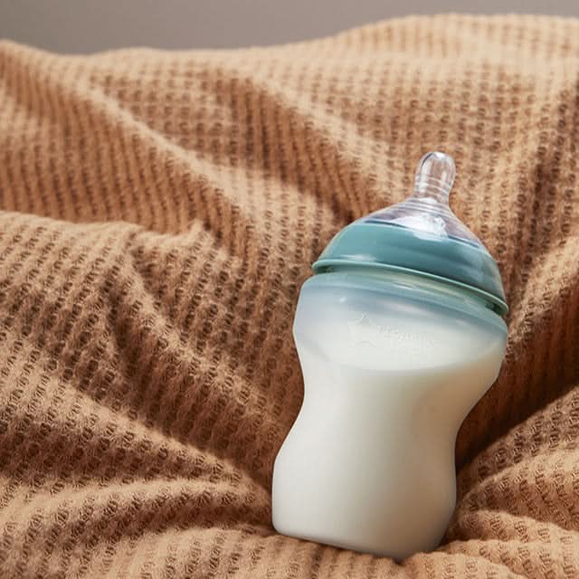 Tommee Tippee Closer To Nature Silicone Bottles - HUNA