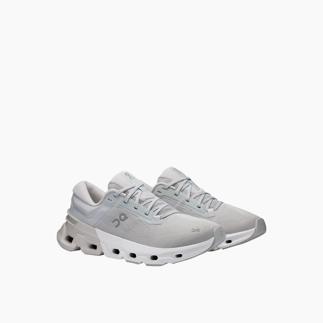 On Cloudflyer 5 Shoes - Glacier/Wolf