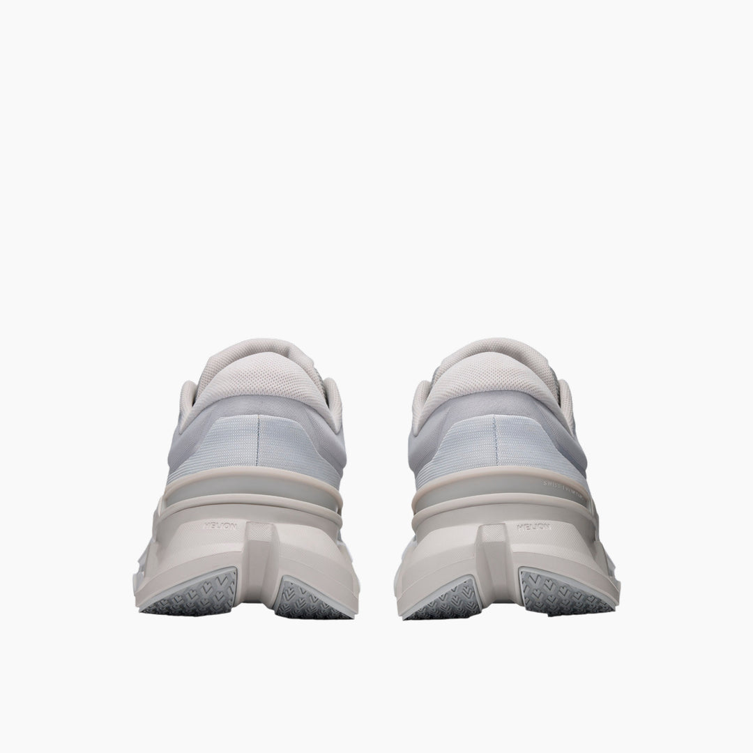 On Cloudflyer 5 Shoes - Glacier/Wolf