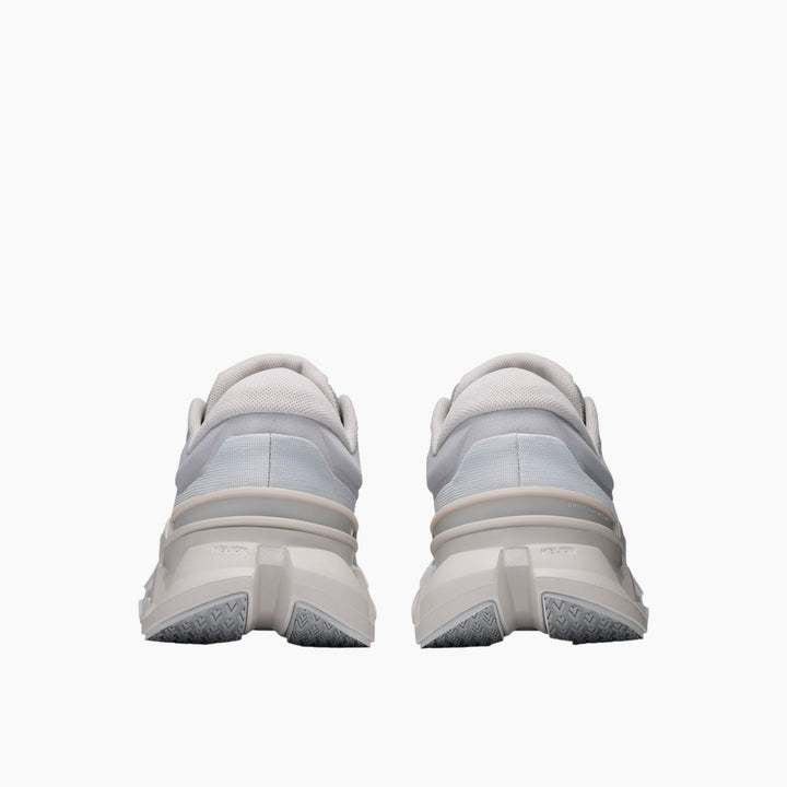 On Cloudflyer 5 Shoes - Glacier/Wolf