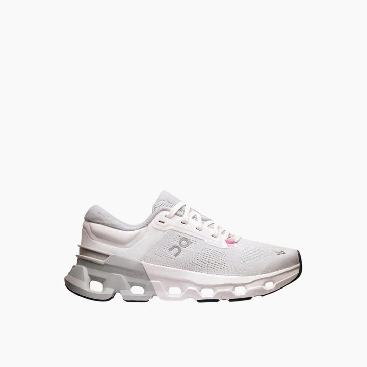 On Cloudflyer 5 Shoes - White/Glacier