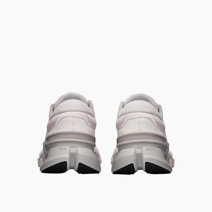 On Cloudflyer 5 Shoes - White/Glacier