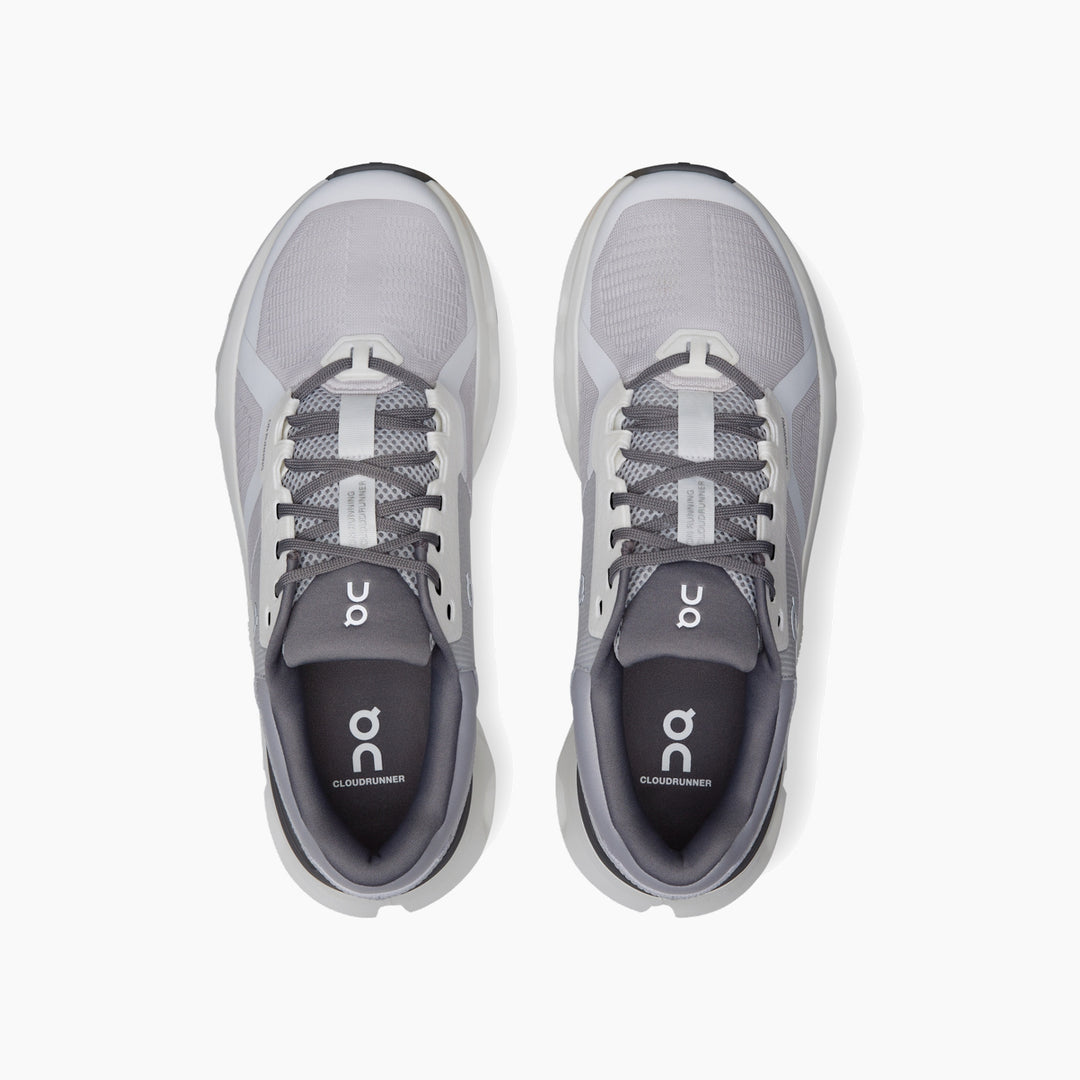 On Cloudrunner 2 Shoes - Frost/White