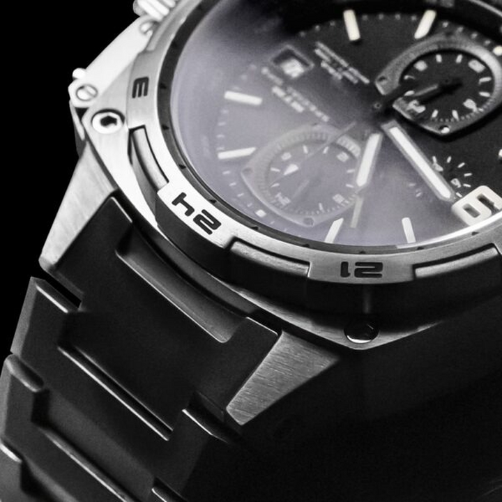 MTM Watches Cobra Black Carbon Lumi Titanium 35MM