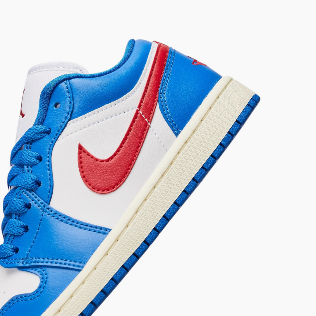 Nike WMNS Air Jordan 1 Low &