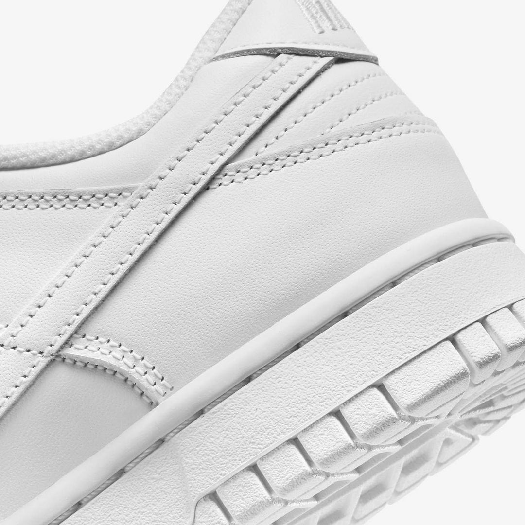 Nike Dunk Low Sneakers