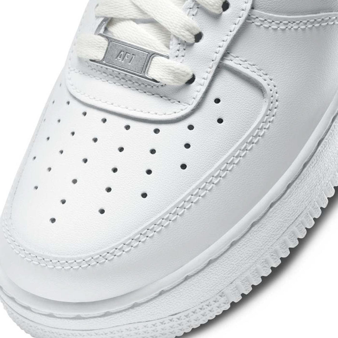Nike Air Force 1 &
