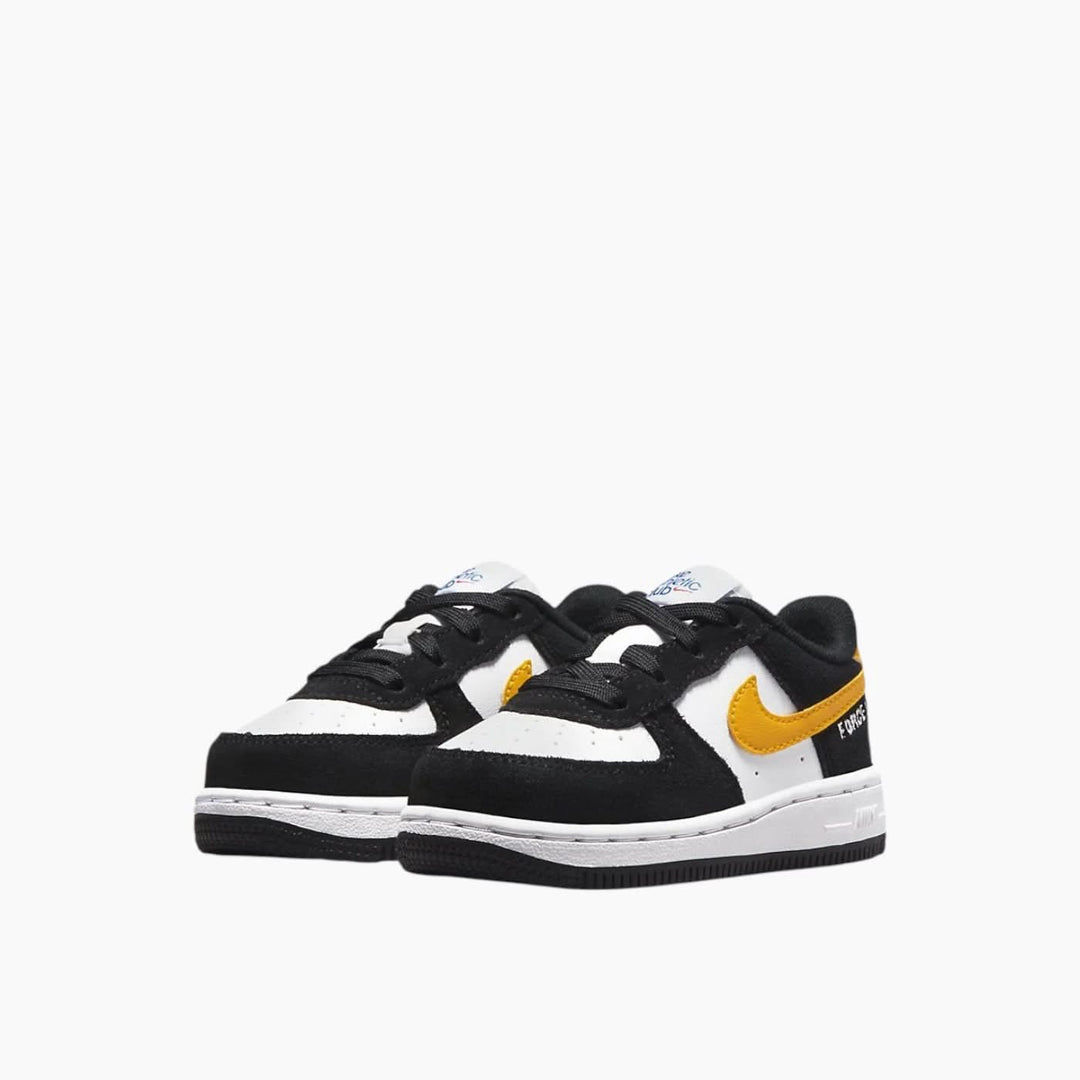 Air Jordan Force 1 LV8 Sneakers