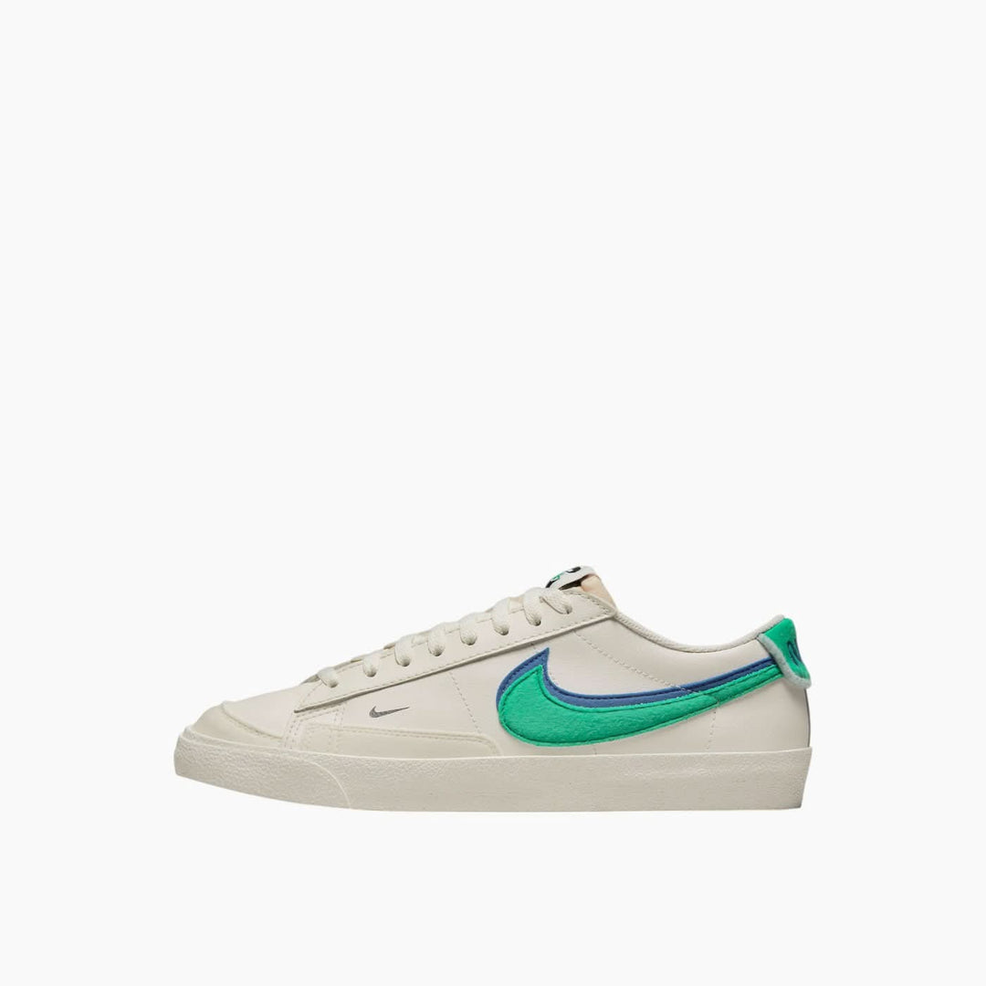 Nike Blazer Low &