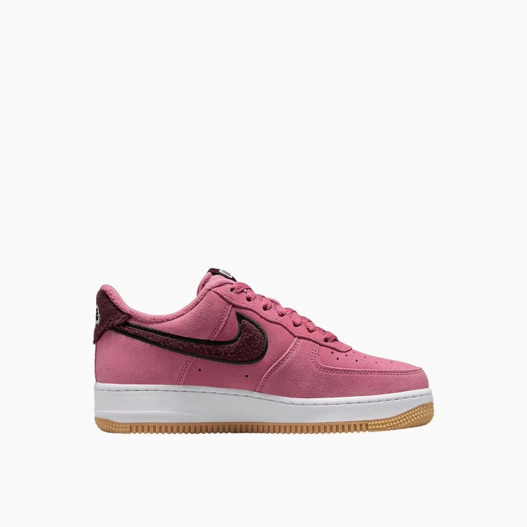 Nike Air Force 1 Low &