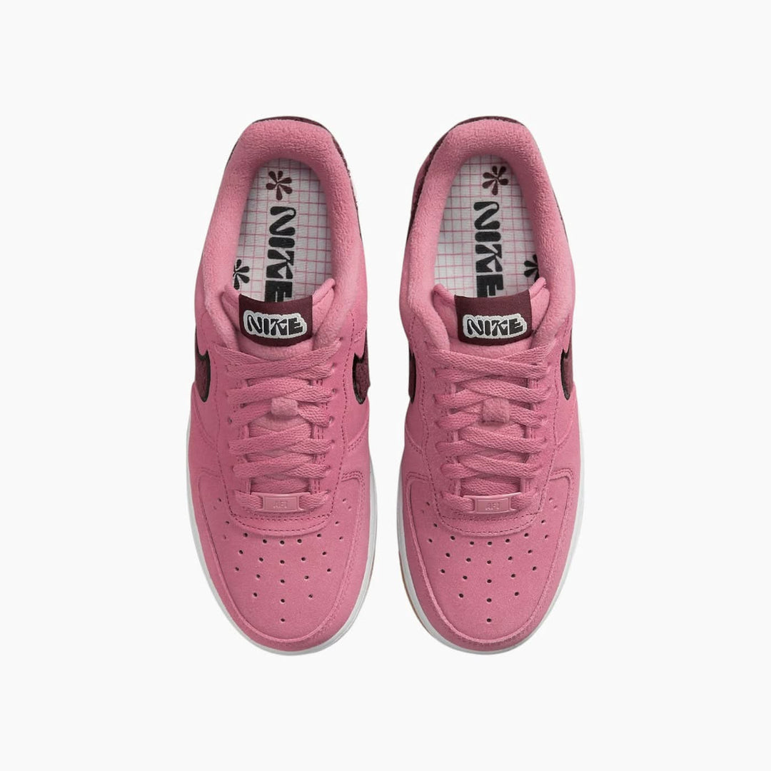 Nike Air Force 1 Low &