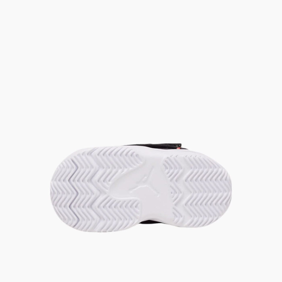 Air Jordan Max Aura 4 Shoes