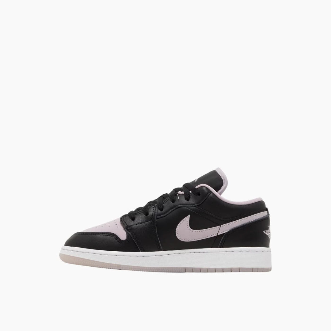 Air Jordan 1 Low SE Sneakers