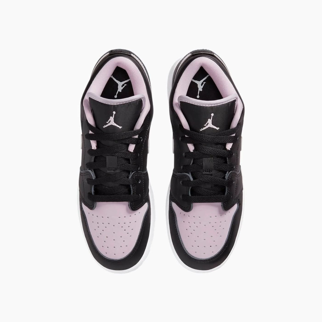 Air Jordan 1 Low SE Sneakers