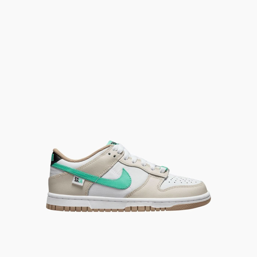 Nike Dunk Low &