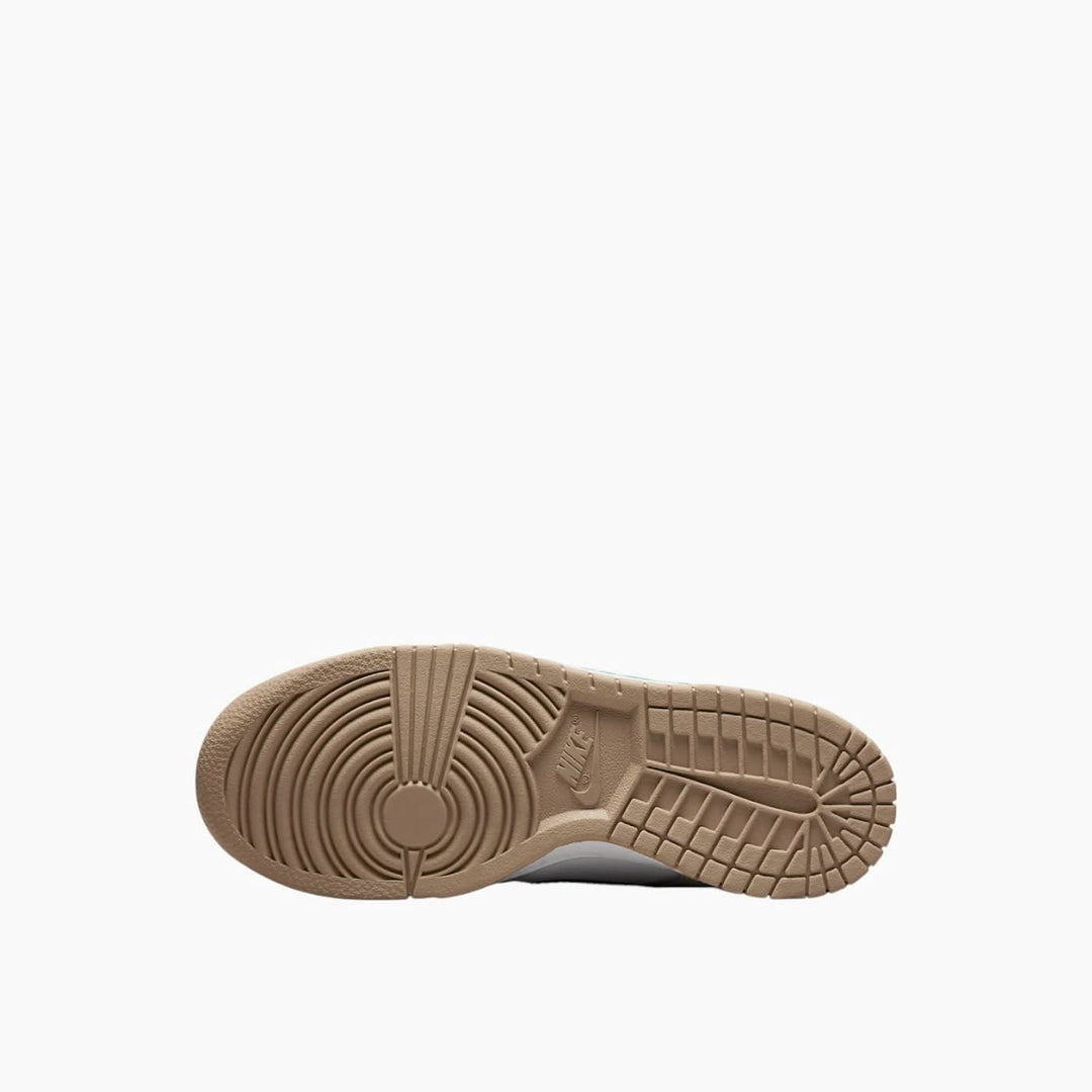 Nike Dunk Low &