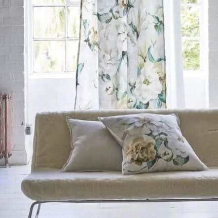 Designers Guild Jardin Botanique Grande Cushion