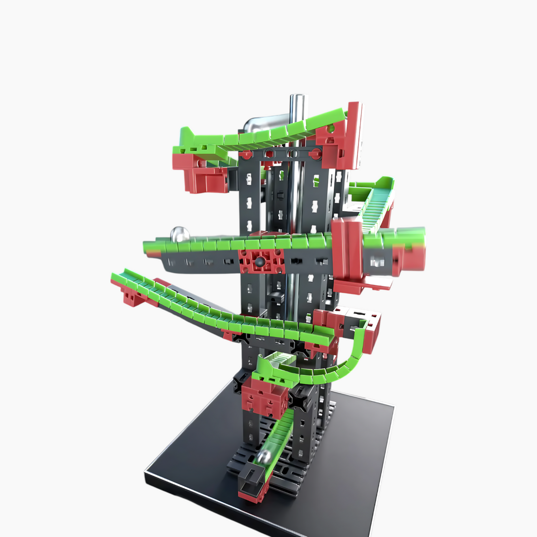 Dynamic Toy construction set with sound-activated elements