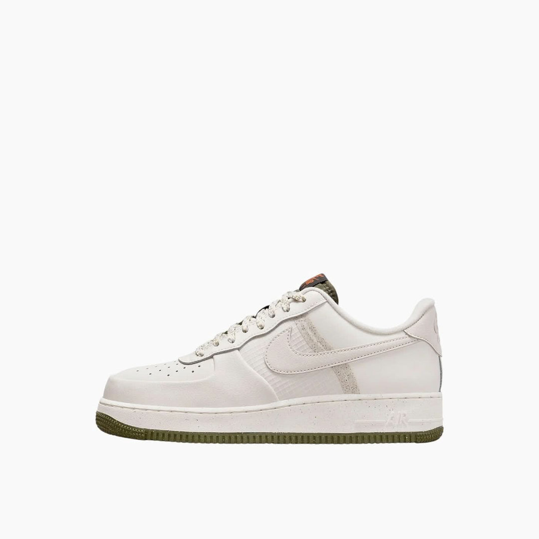 Air Force 1 Low 07 LV8 &