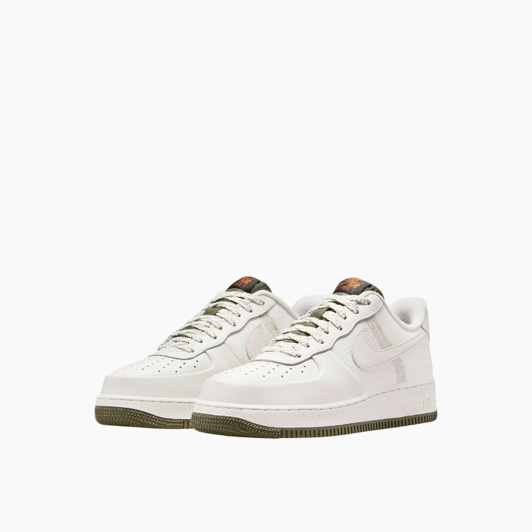 Air Force 1 Low 07 LV8 &