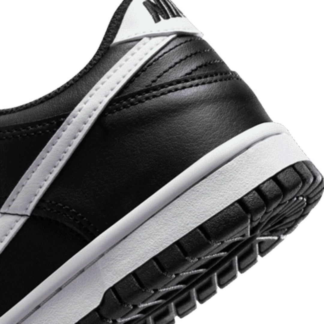 Nike Dunk Low Sneakers