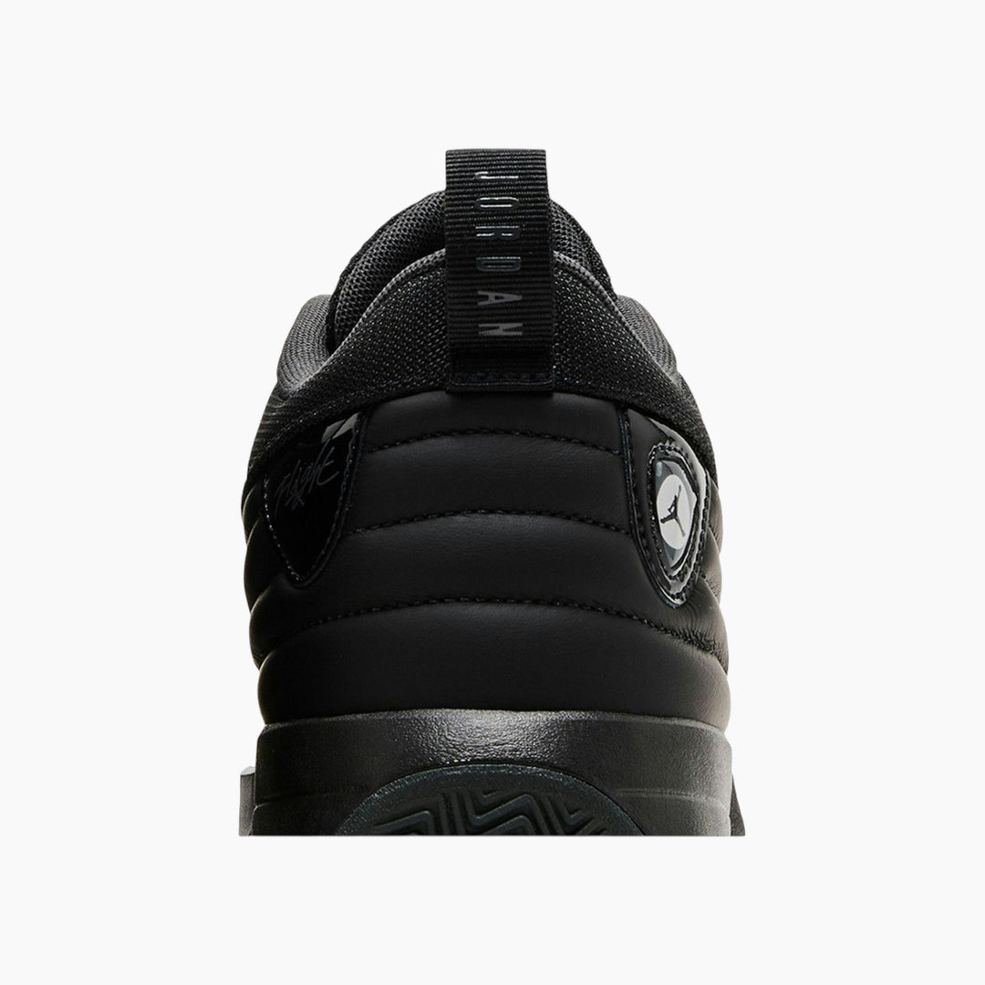 Nike jordan max aura 6