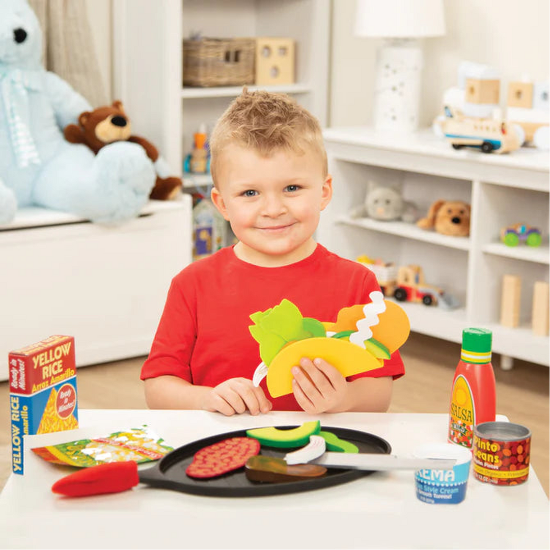 Melissa &amp; Doug Fill &amp; Fold Taco &amp; Tortilla Set