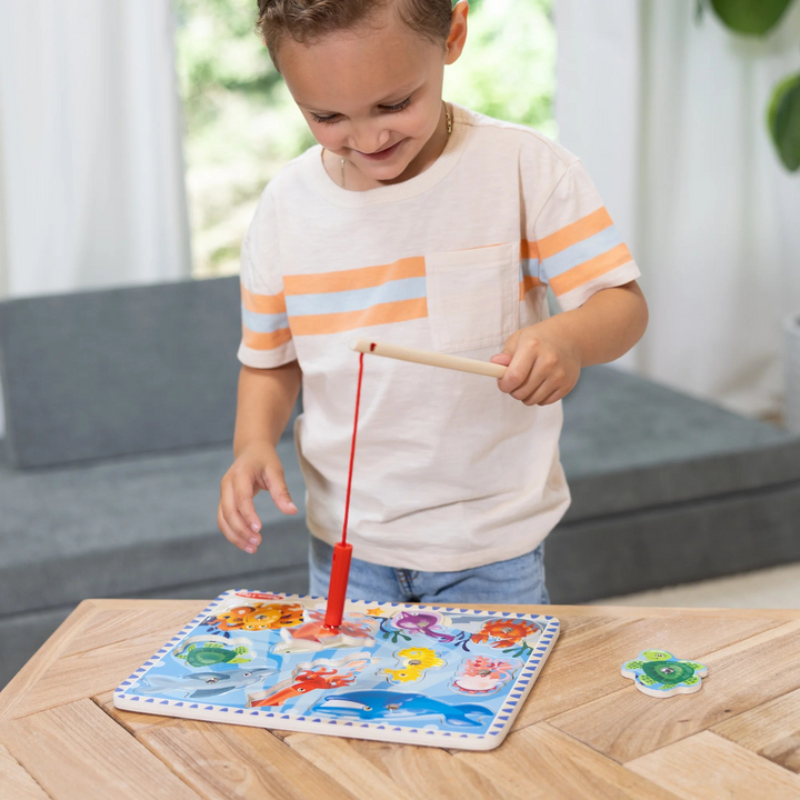 Melissa &amp; Doug Fishing Magnetic Puzzle - HUNA