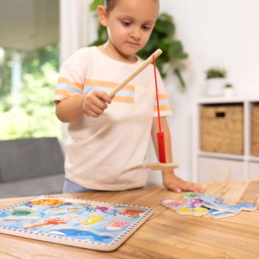 Melissa &amp; Doug Fishing Magnetic Puzzle - HUNA