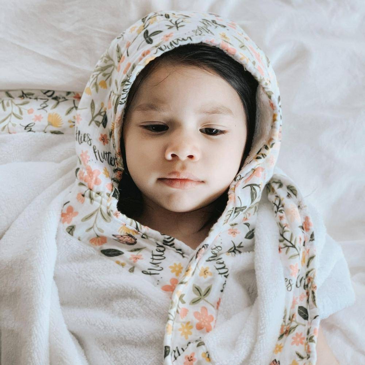 منشفة بغطاء رأس للأطفال من Bebe au Lait Flutterby