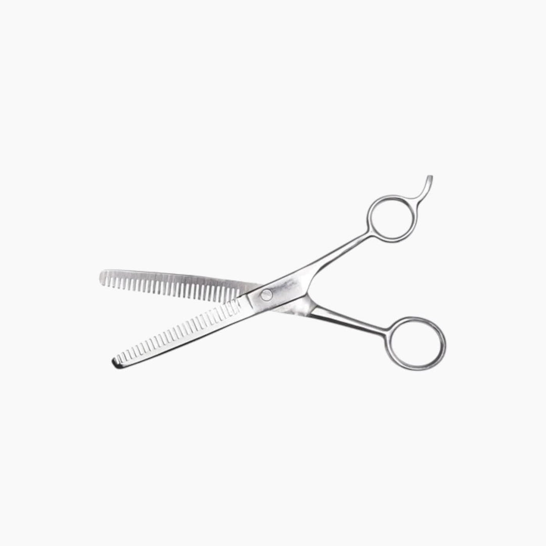 Stainless steel thinning shears with one straight and one serrated blade
