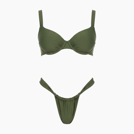 ملابس السباحة بلوم