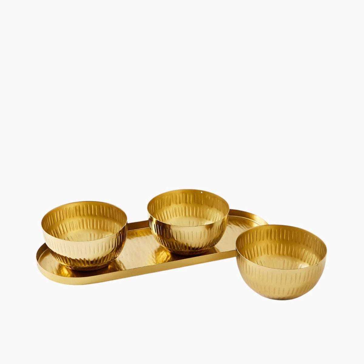 GoldMatteNutBowlandTray_1_-Photoroom - HUNA